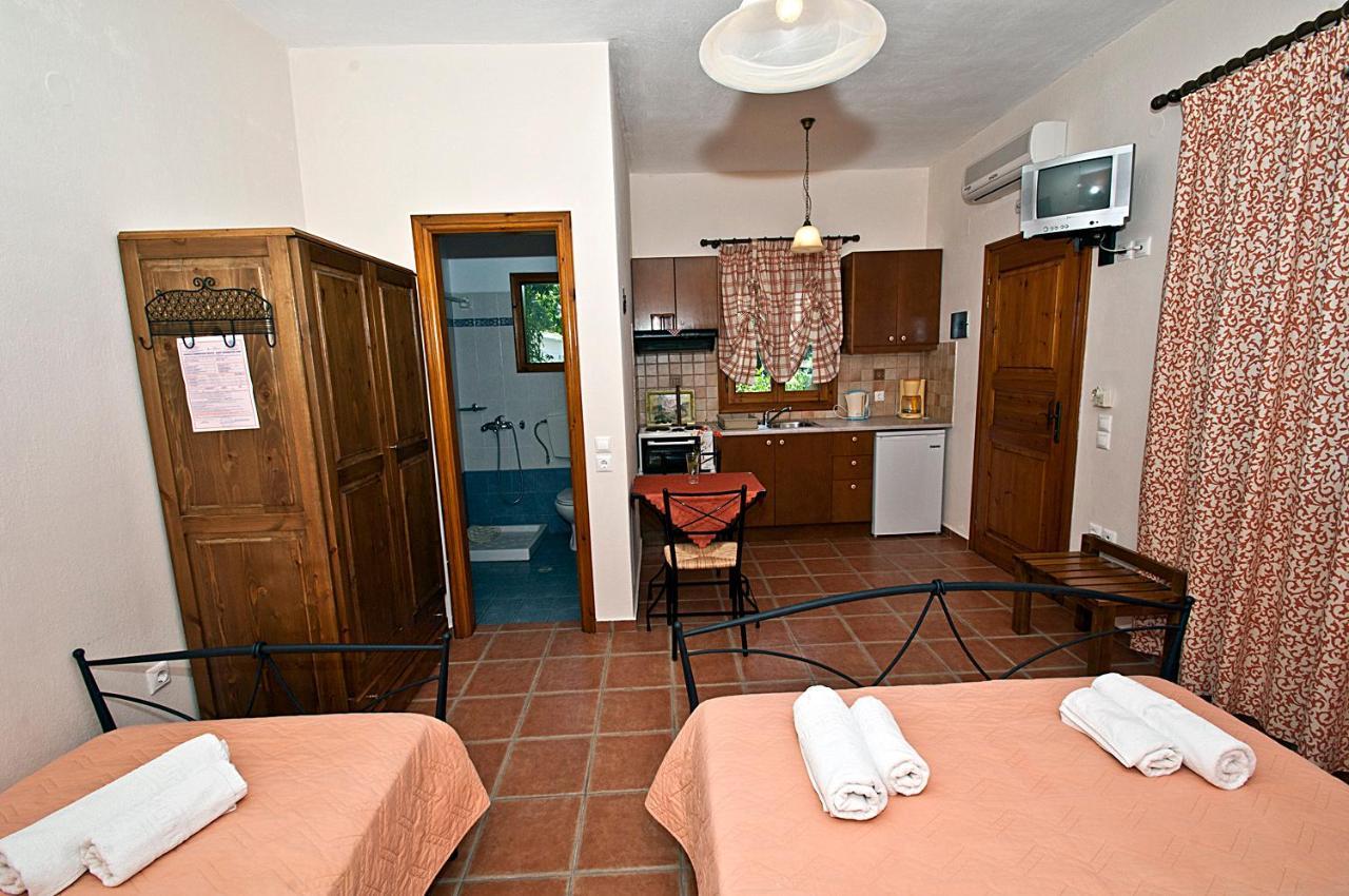 Katikies Stamatias Studios & Maisonettes Agnontas 外观 照片
