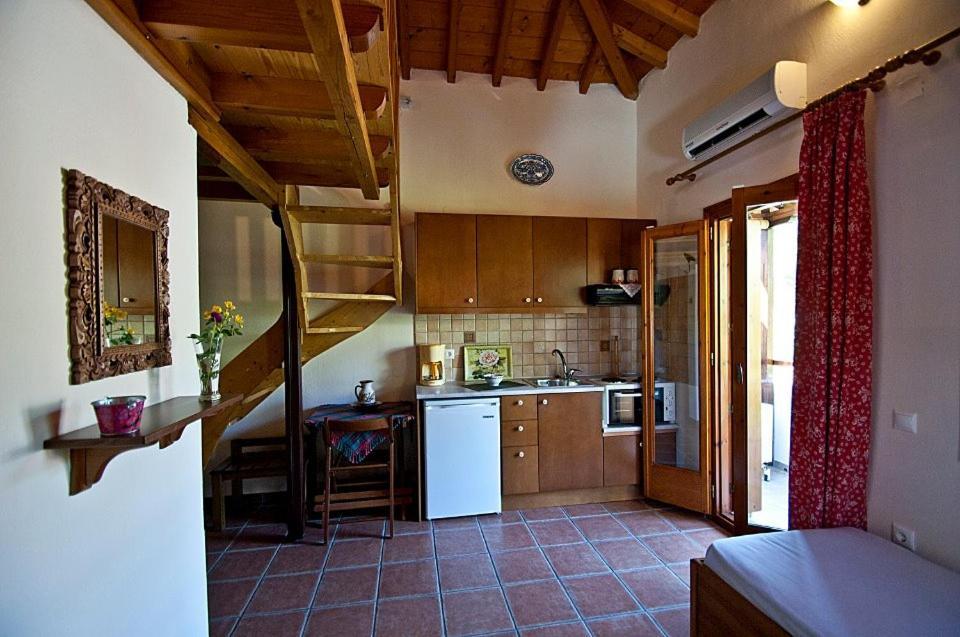 Katikies Stamatias Studios & Maisonettes Agnontas 外观 照片